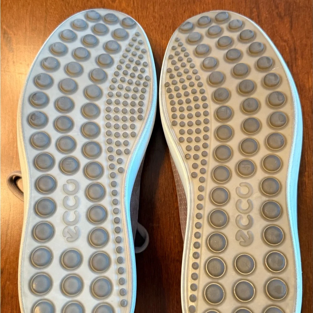 Ecco Greyish/Taupe Color Lace-Up Sneakers - Picture 7 of 9